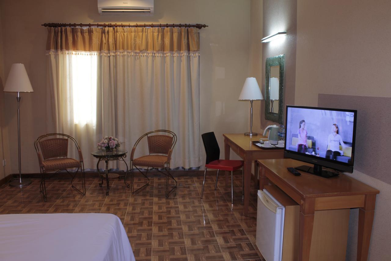 Hotel Formosa Manado Bagian luar foto